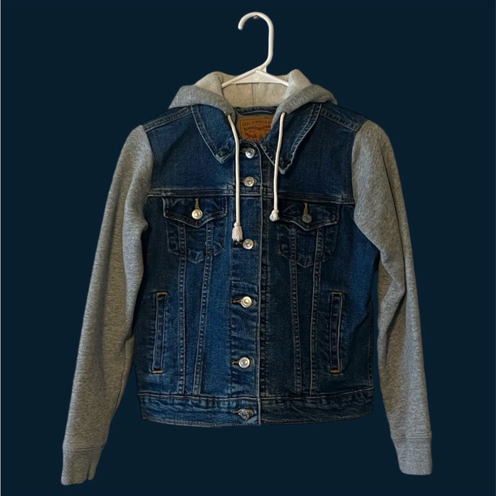 Brand new Levi’s jean denim/cotton jacket